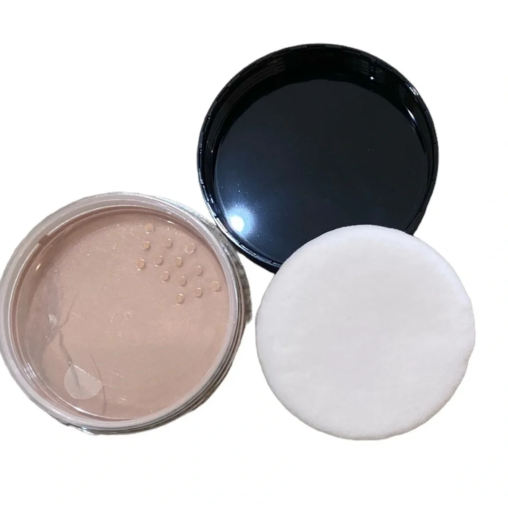 NWT Stellar Beauty finishing powder Aurora shade made in Canada